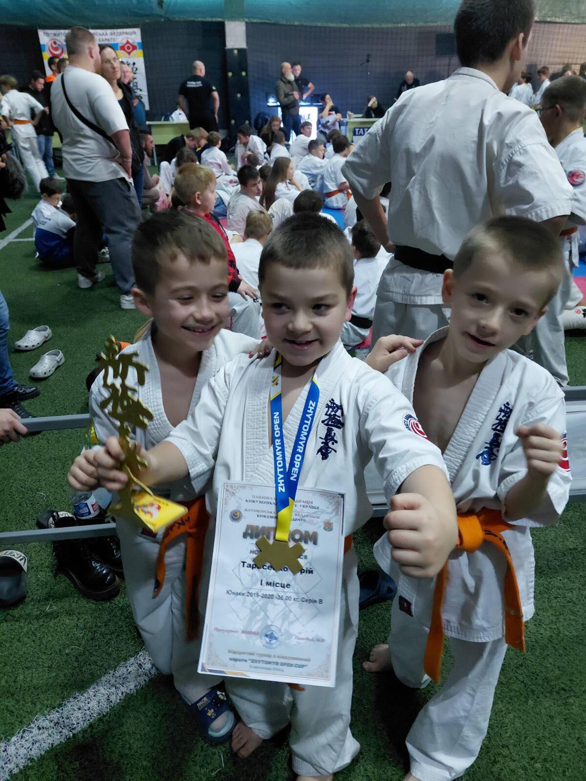 0 02 05 1a84da6c344122b9b66d813324dc5ddcd422cbc7c08325bc7859b4c90b329a6e 22301de0445