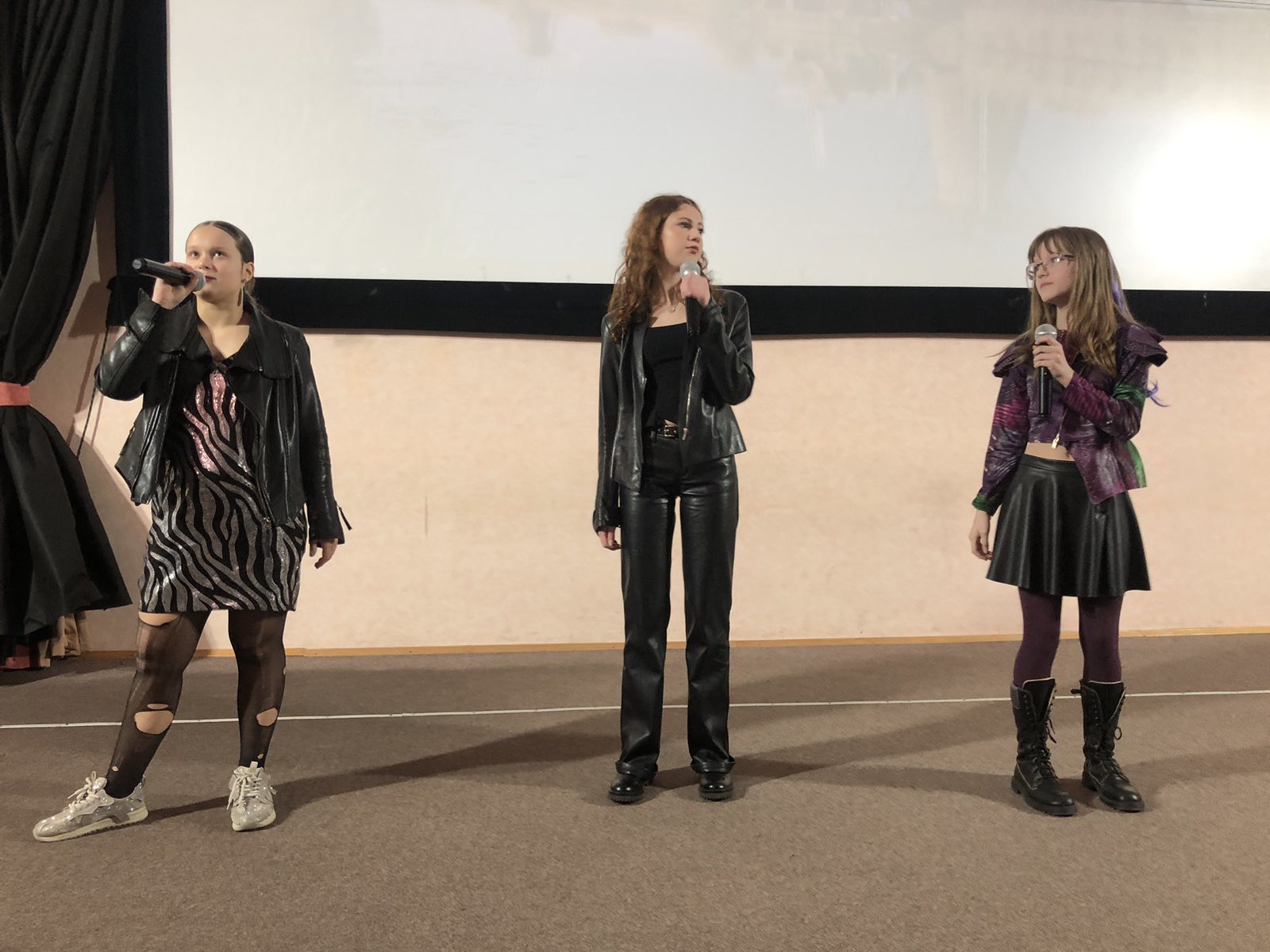 0 02 05 4b98083758352d302ec0ae5edd8c68a6d45d82453a1f1ebb2145e33b6a13734f 221d45b938e