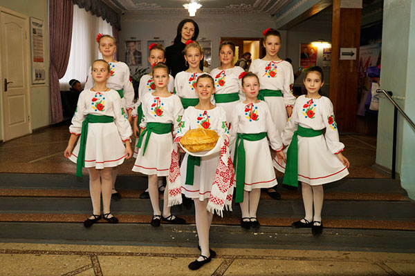 Дитячий колектив народного танцю «Волошки» став призером фестивалю у Чернігові
