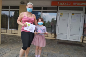 Переможці отримали свої подарунки біля НВК